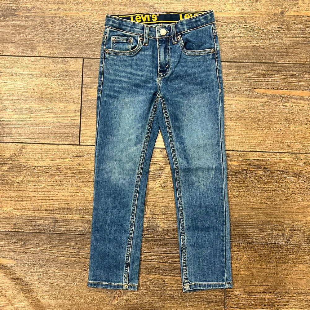 Levi’s boys size 6